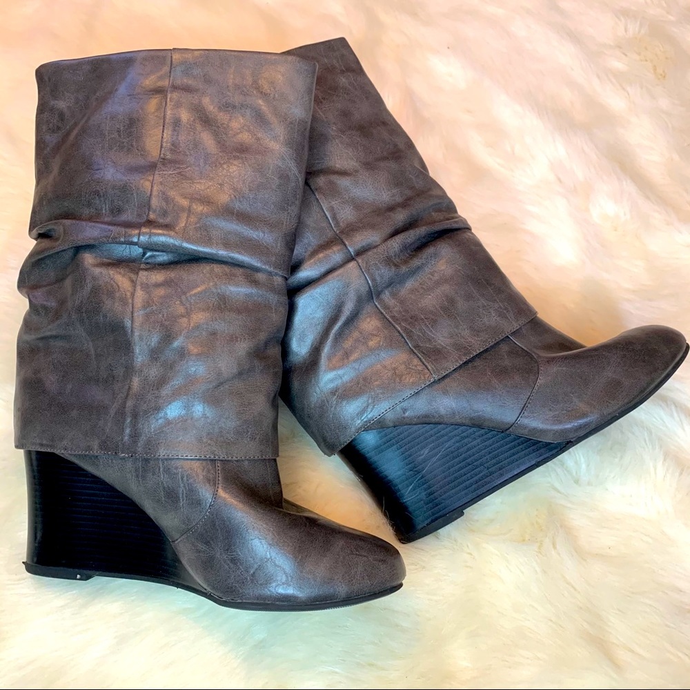 Forever 21 Wedge Bootie - Picture 1 of 14